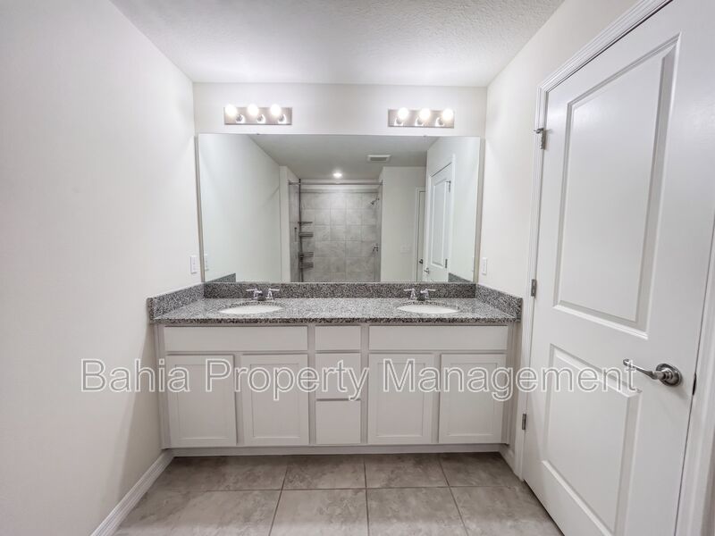 Modern 3 Bed / 2.5 Bath Townhome with Smart Tech, Pond View & Resort Amenities! property image