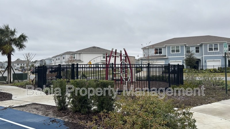 Modern 3 Bed / 2.5 Bath Townhome with Smart Tech, Pond View & Resort Amenities! property image