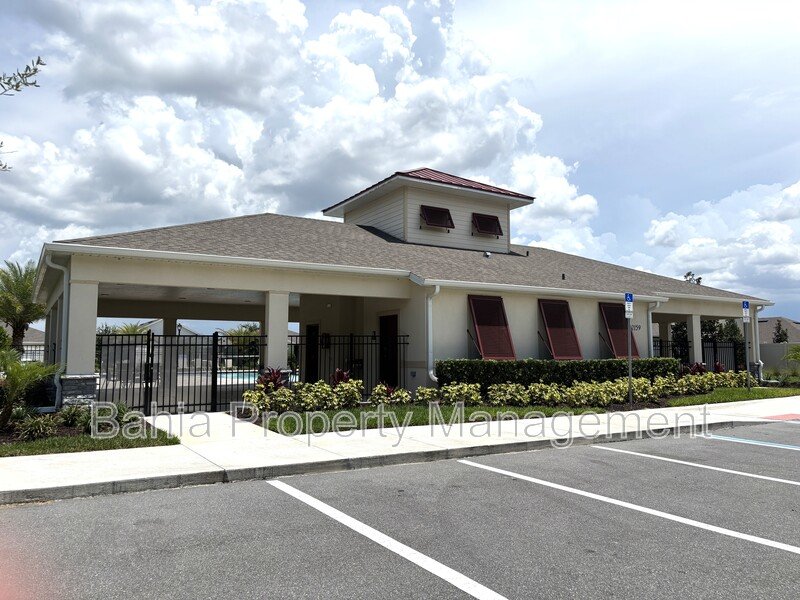 Fully Furnished 1BR/1BA Single-Story Townhome in Wynwood. All Utilities Included! property image