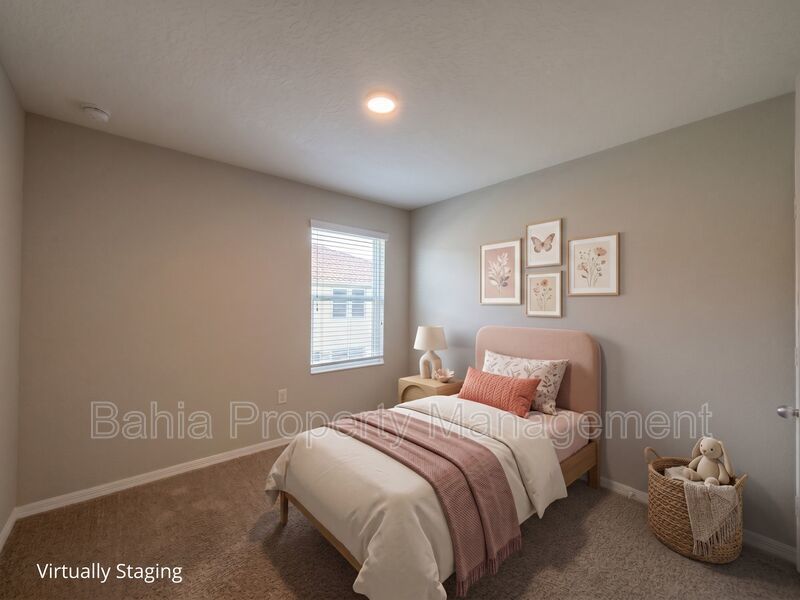 Luxury 4 Bed | 3.5 Bath Townhome in Resort-Style Gated Community. Prime Location Near Disney! property image