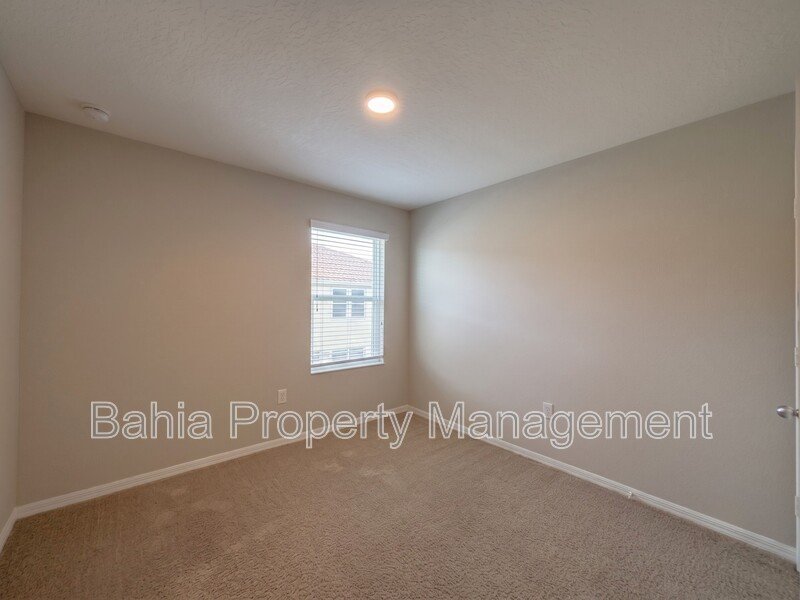 Luxury 4 Bed | 3.5 Bath Townhome in Resort-Style Gated Community. Prime Location Near Disney! property image