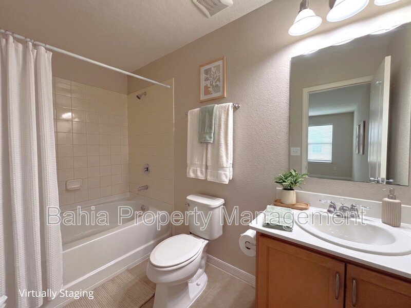 Luxury 4 Bed | 3.5 Bath Townhome in Resort-Style Gated Community. Prime Location Near Disney! property image