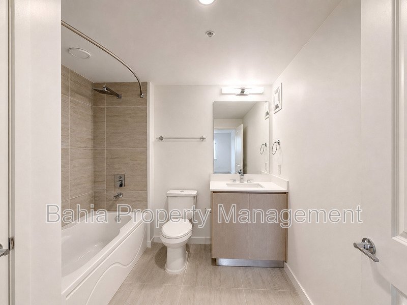 Brand-New Millenia Park Gem | 2 Bed + Den, 2 Bath Near Universal. Move-in Ready! property image