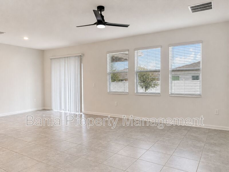 Amazing 4BR/2BA EcoSmartHome in Astonia | Solar | Quartz Kitchen | Fenced | 2-Car Garage property image