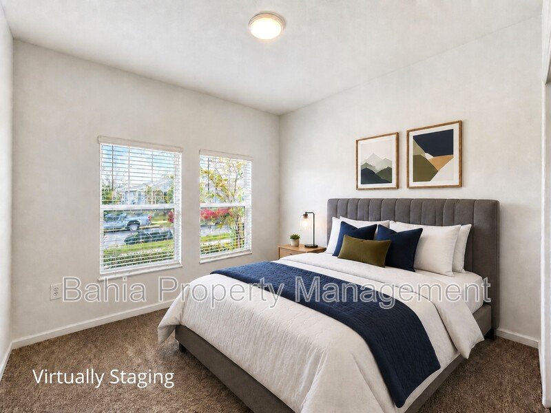 Amazing 4BR/2BA EcoSmartHome in Astonia | Solar | Quartz Kitchen | Fenced | 2-Car Garage property image