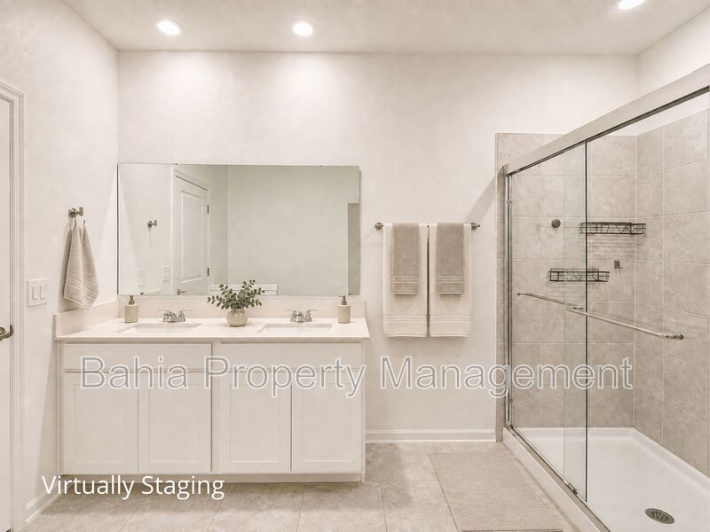 Amazing 4BR/2BA EcoSmartHome in Astonia | Solar | Quartz Kitchen | Fenced | 2-Car Garage property image