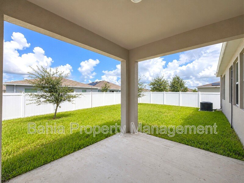 Amazing 4BR/2BA EcoSmartHome in Astonia | Solar | Quartz Kitchen | Fenced | 2-Car Garage property image