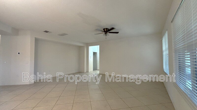 Dream Home: 5 Bed / 4.5 Bath with Loft & Garage. Resort-Style Amenities property image