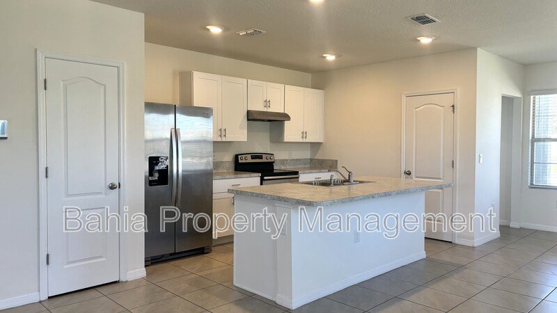 Dreamy 3 Bed/2.5 Bath Smart-Home Townhome in Kindred. Resort Amenities & Prime Kissimmee Location! property image